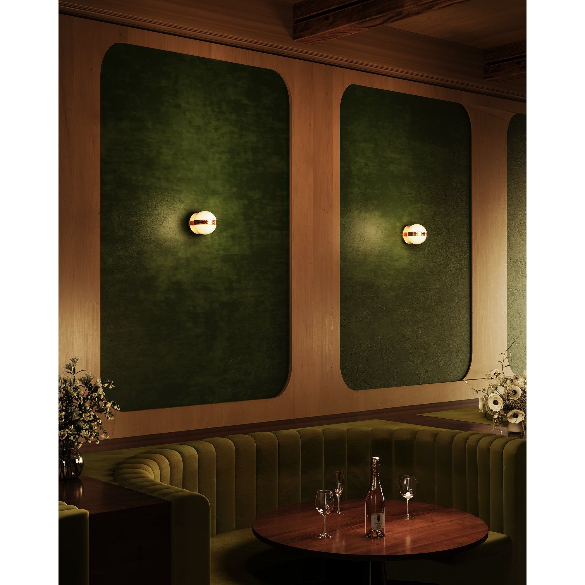 Kuzco Canada - WS38105-BK - LED Wall Sconce - Selene - Black