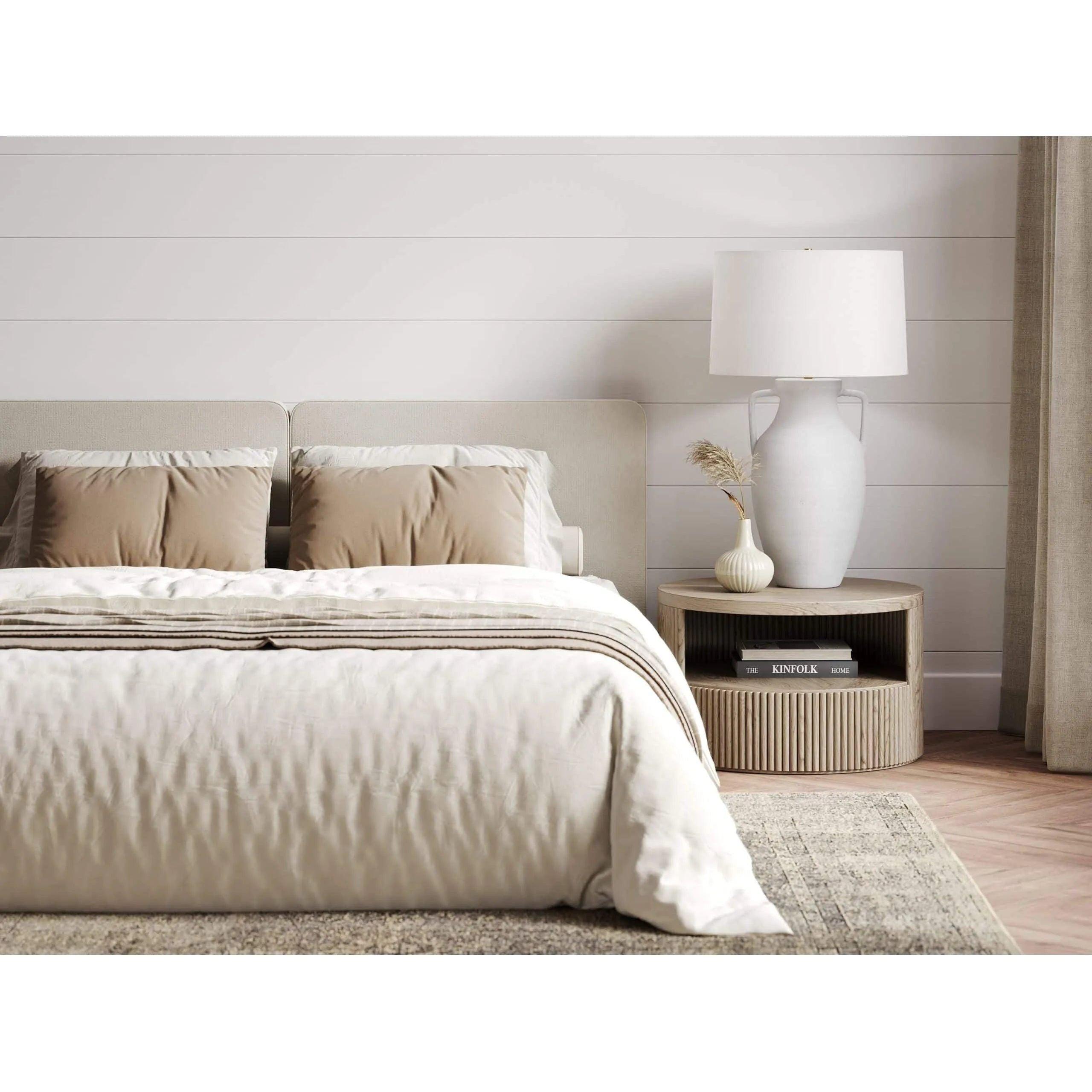 Flow Decor - Delilah Table Lamp - 4628-OWL - Canada Light Shop