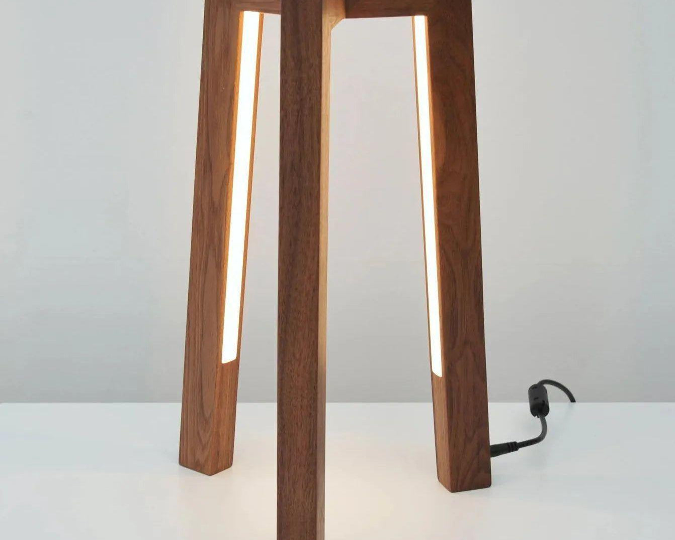Hollis+Morris - Junction Table Lamp - JCTNTABLE-OKB - Canada Light Shop