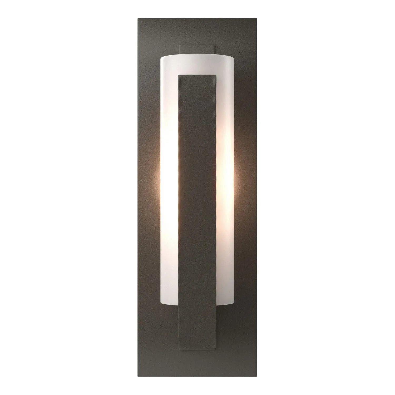 Hubbardton Forge - Vertical Bar Wall Sconce w/ Backplate - 217185-SKT-07-GG0065 - Canada Light Shop