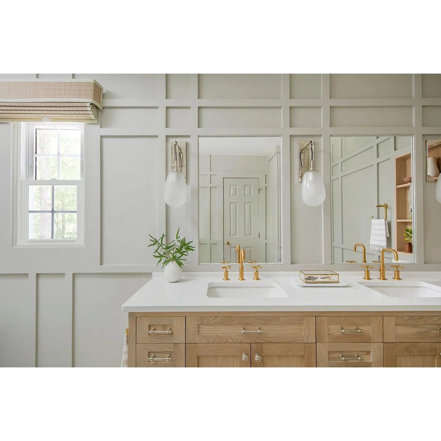 Hudson Valley Lighting - Bruckner Wall Sconce - 2101-AGB - Canada Light Shop