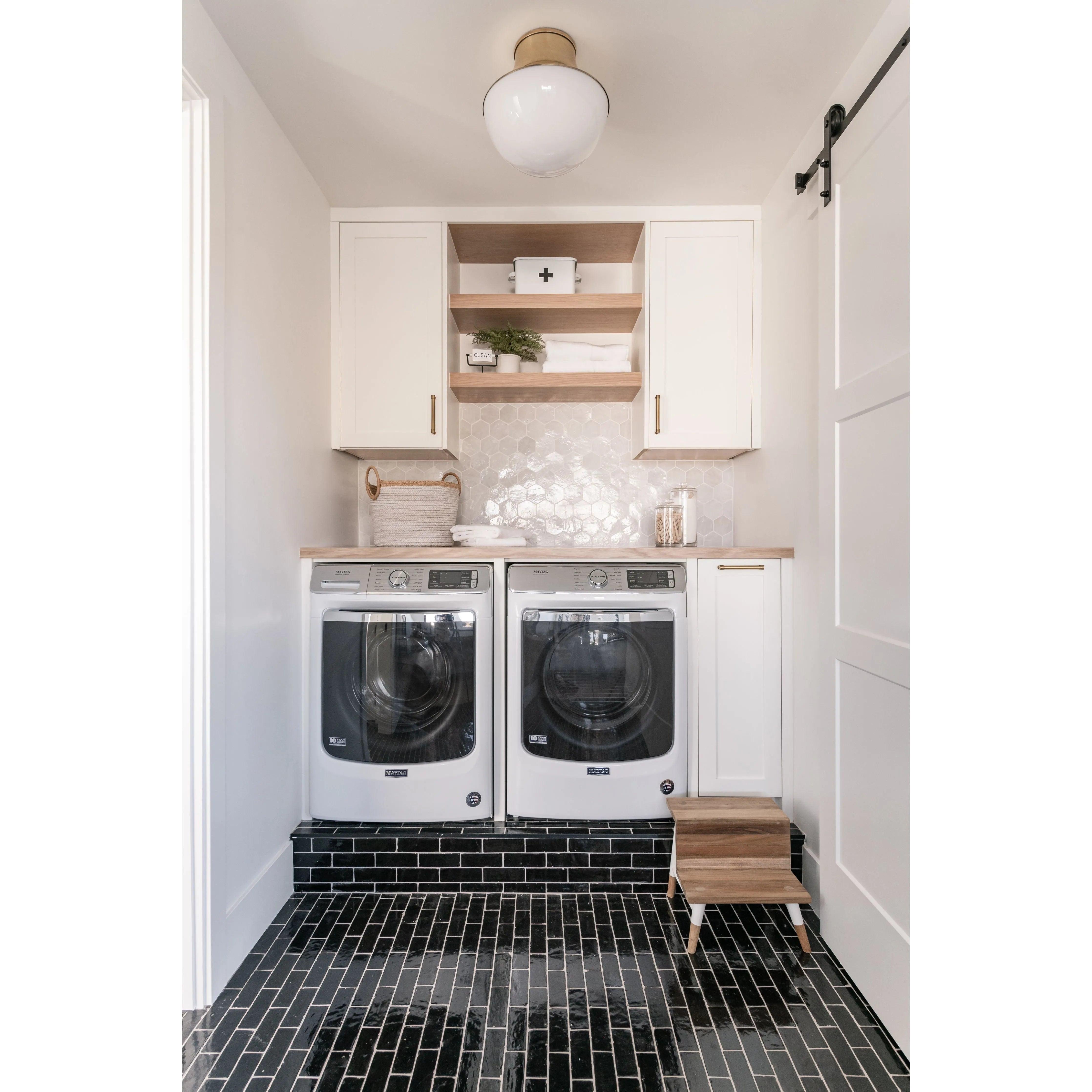 Hudson Valley Lighting - Lettie Flush Mount - 9411-AGB - Canada Light Shop