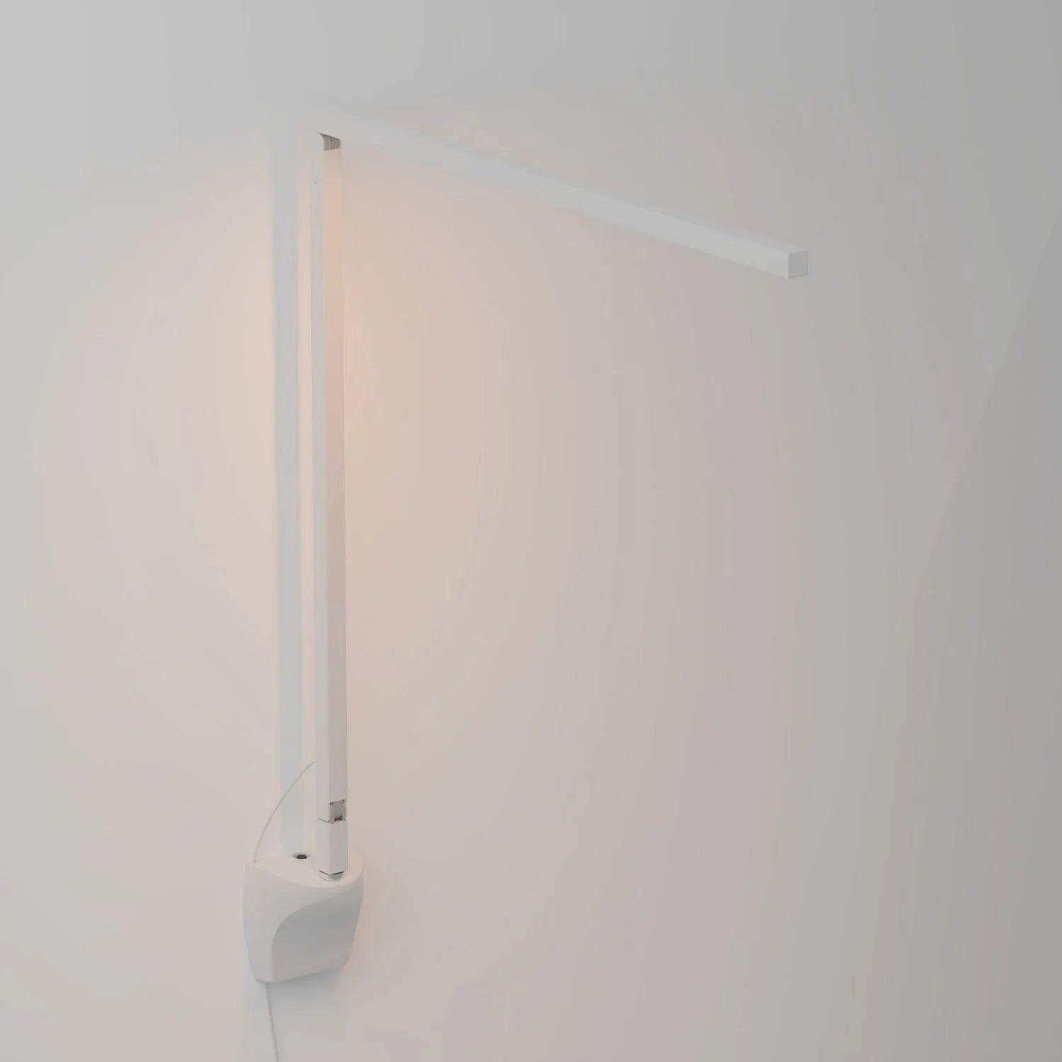 Koncept - Z-Bar Solo LED Desk Lamp Gen 4 - ZBD1000-W-MWT-WAL - Canada Light Shop