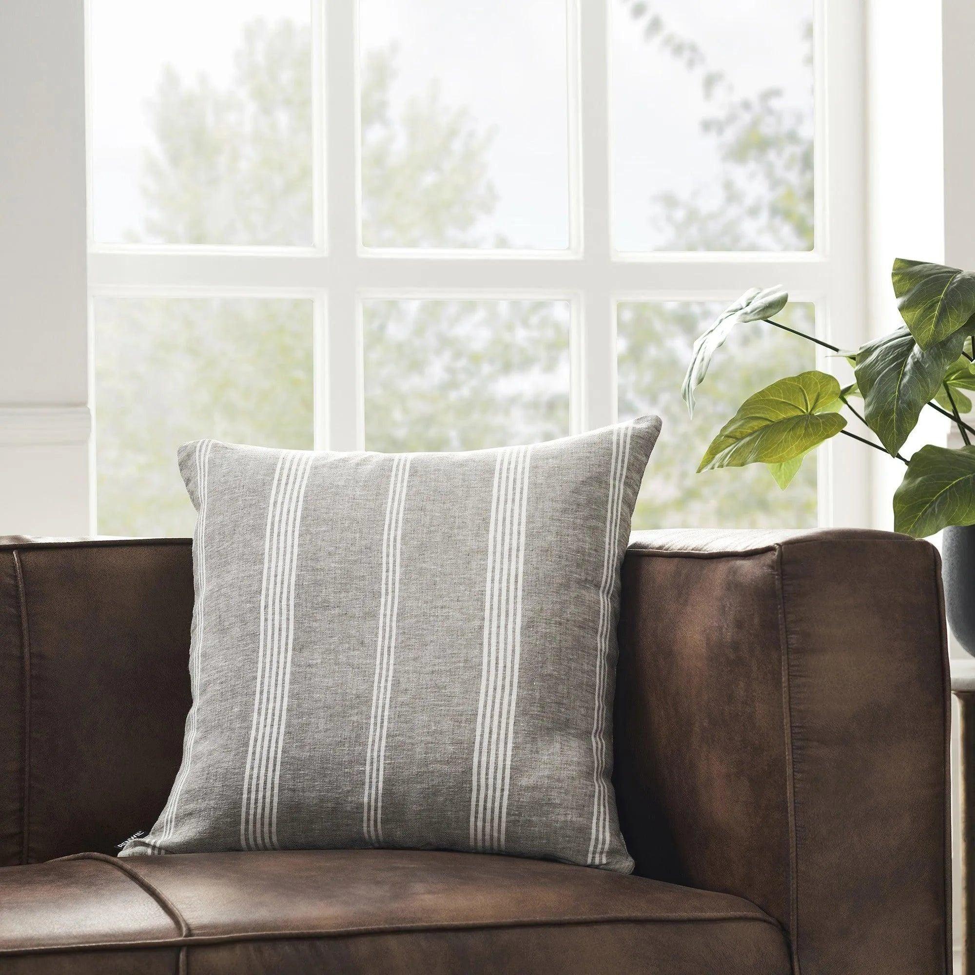 Renwil - Damari Pillow - PWFL1405 - Canada Light Shop