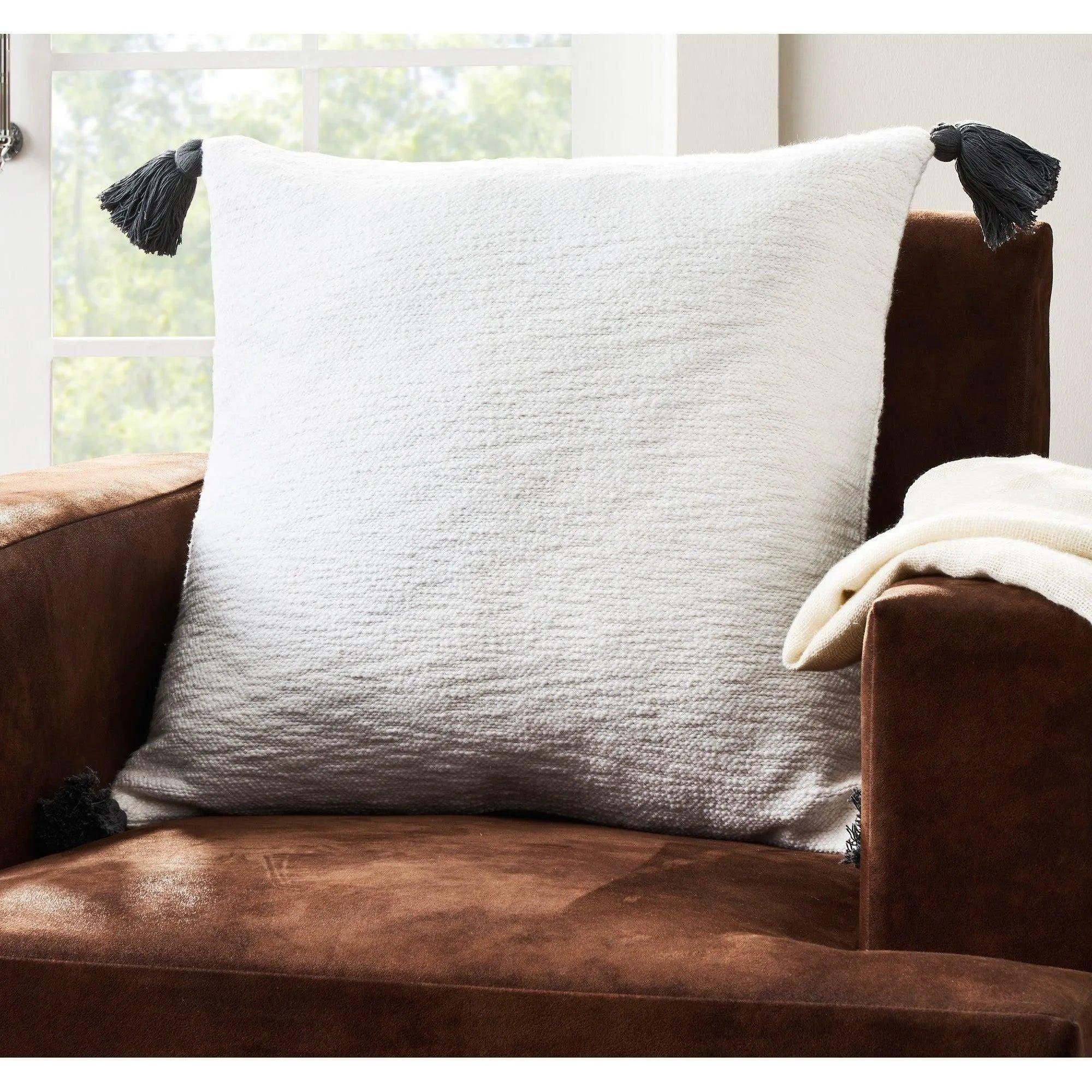 Renwil - Julianne Pillow - PWFL1353 - Canada Light Shop