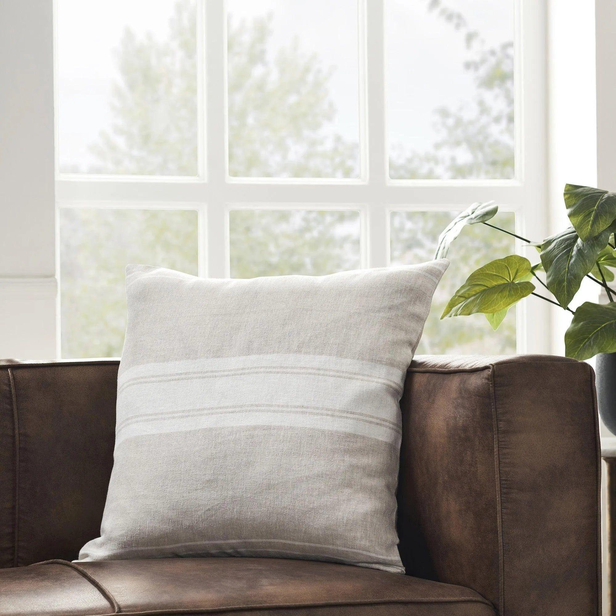 Renwil - Raelyn Pillow - PWFL1409 - Canada Light Shop