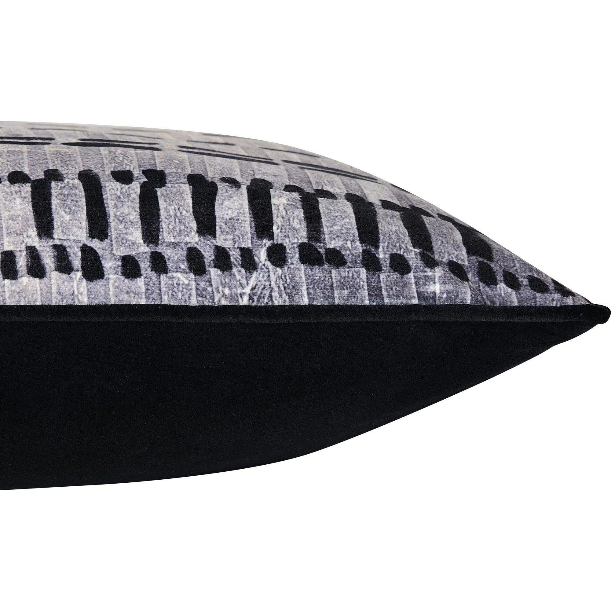 Renwil - Zitsa Pillow - PWFL1377 - Canada Light Shop