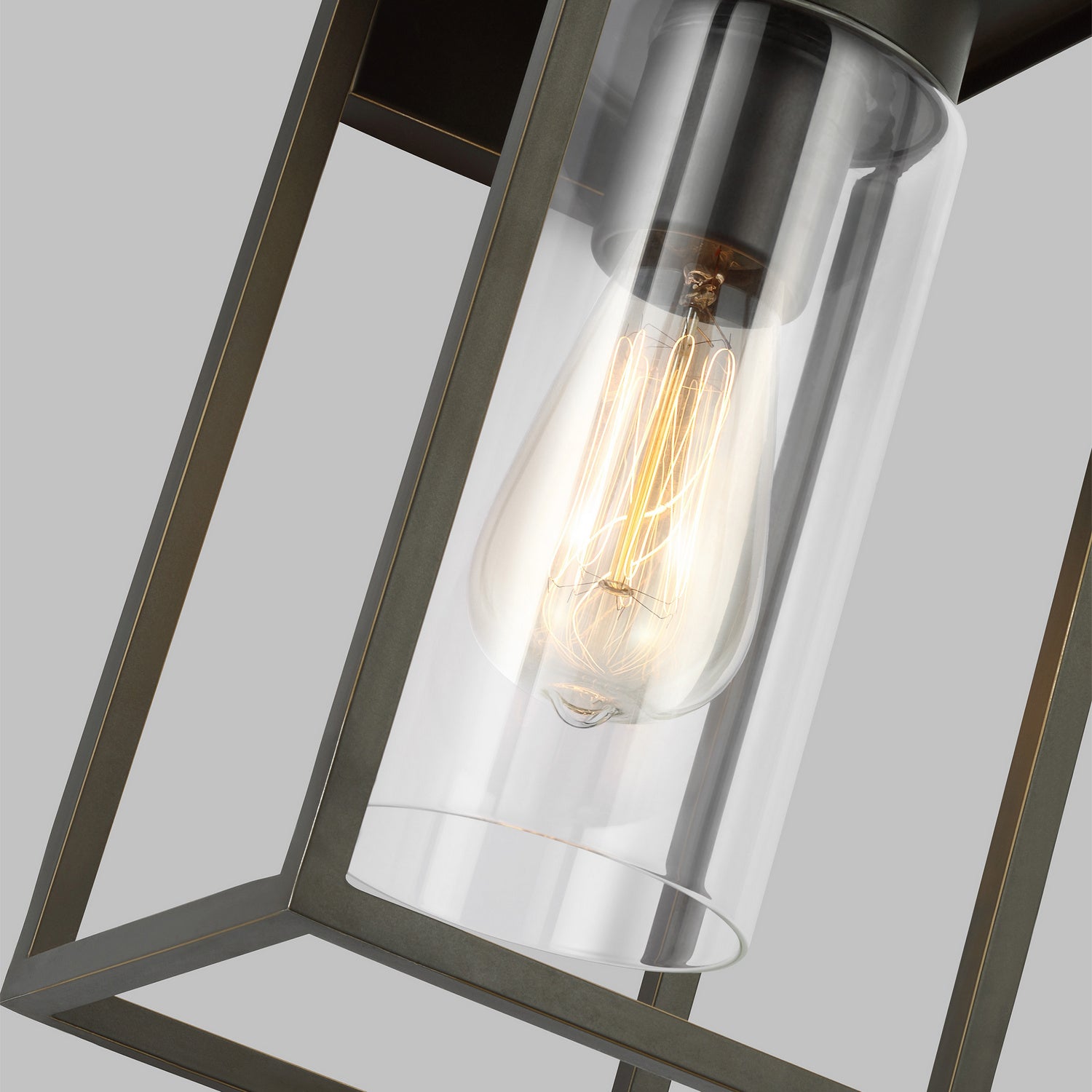 Visual Comfort Studio Canada - 8631101-71 - One Light Outdoor Wall Lantern - Vado - Antique Bronze