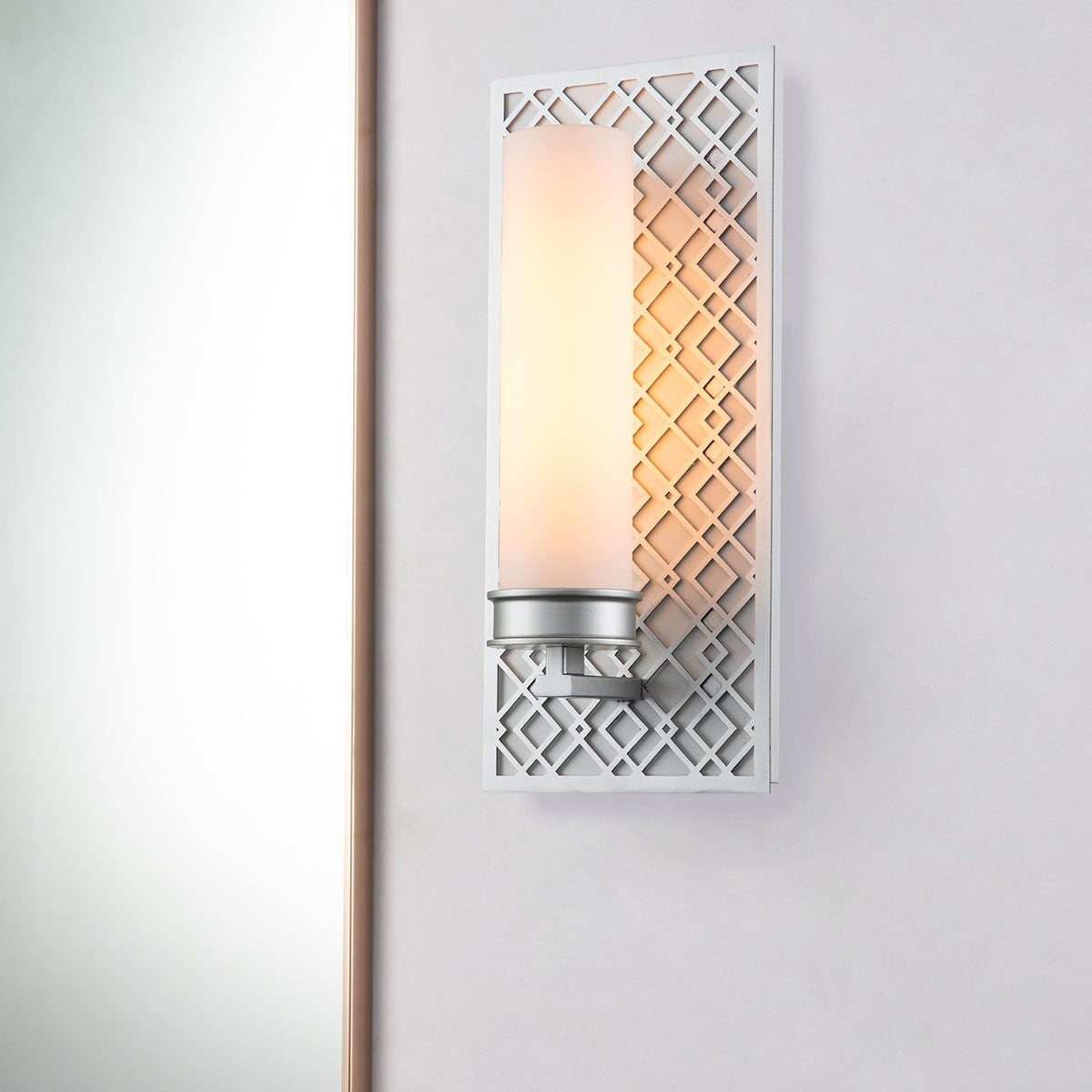 Lucas + McKearn - Ziggy Bath Bar - BB1185LS-1 - Canada Light Shop