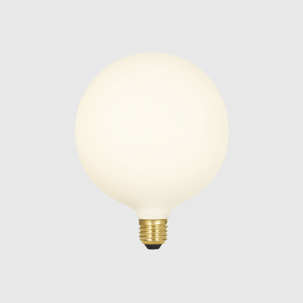 Tala - Sphere Extra Large 8W WoD 2000K to 2800K E26 Matte Porcelain US LED Bulb - SPHR-G150-8W-2000/2800K-E26-MP-120V - Canada Light Shop