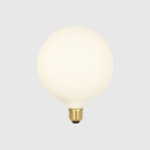 Tala - Sphere Extra Large 8W WoD 2000K to 2800K E26 Matte Porcelain US LED Bulb - SPHR-G150-8W-2000/2800K-E26-MP-120V - Canada Light Shop