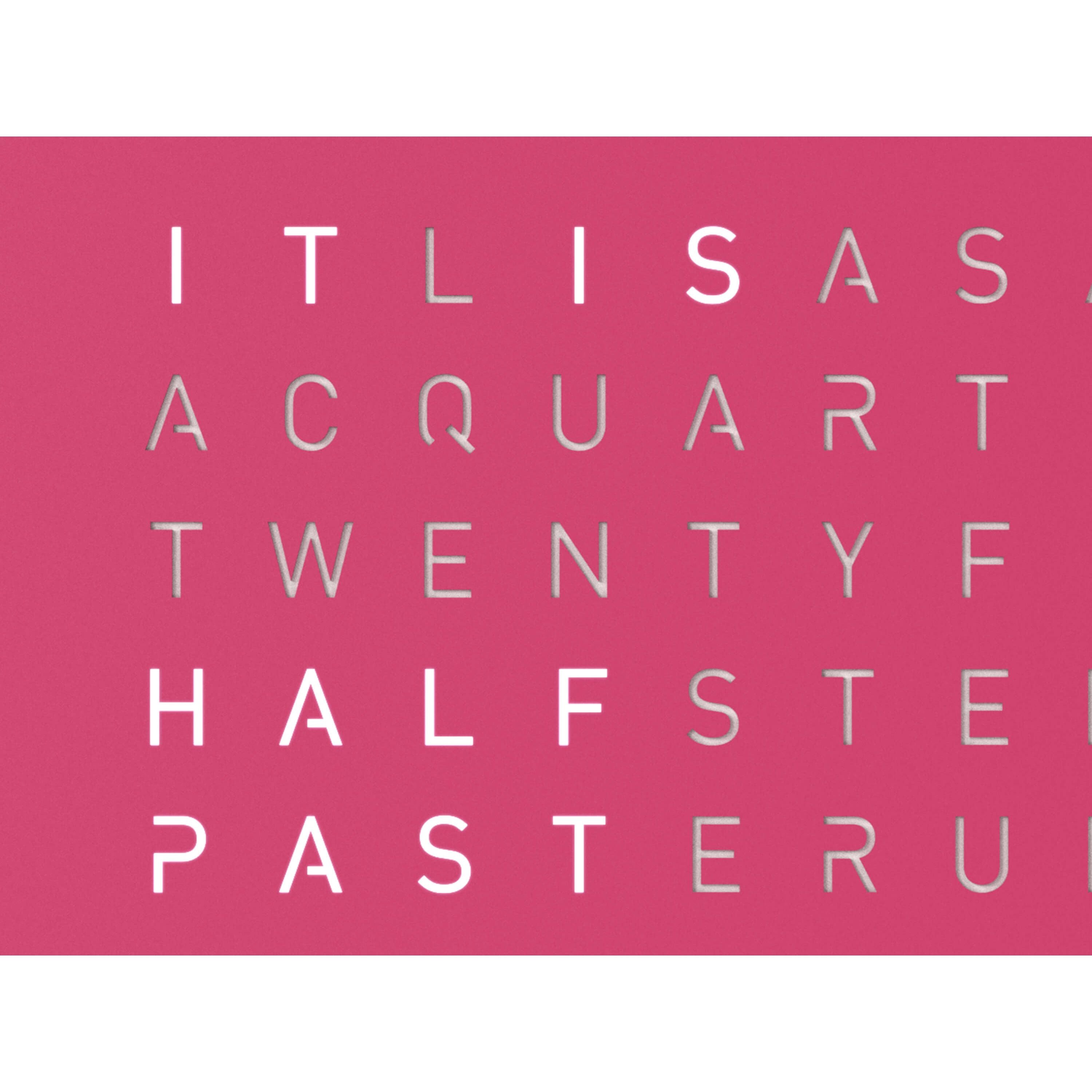 QLOCKTWO QT4PPPC QLOCKTWO EARTH 45 Pretty Pink