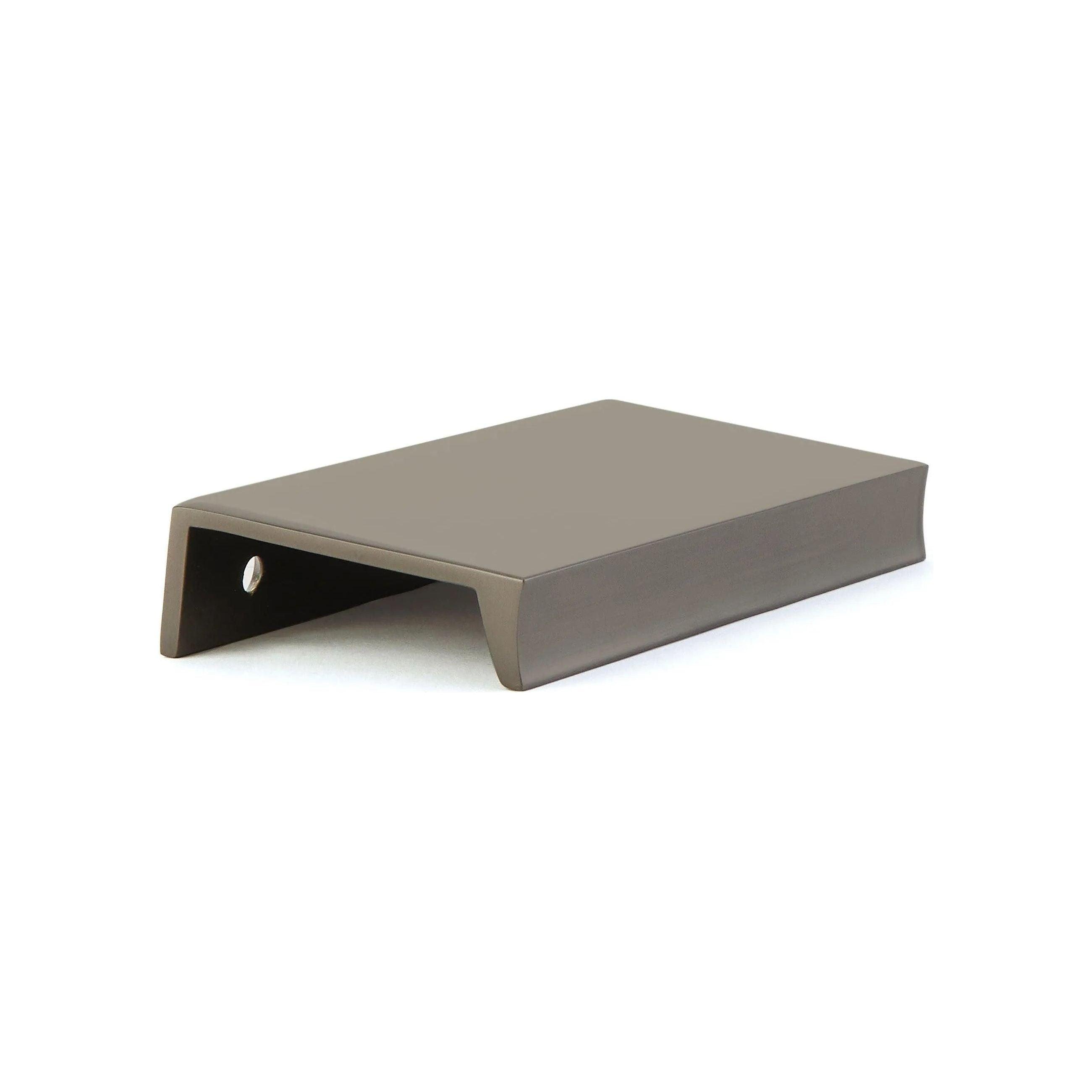 Schaub - Sabre Edge Pull - 10010-GM - Canada Light Shop